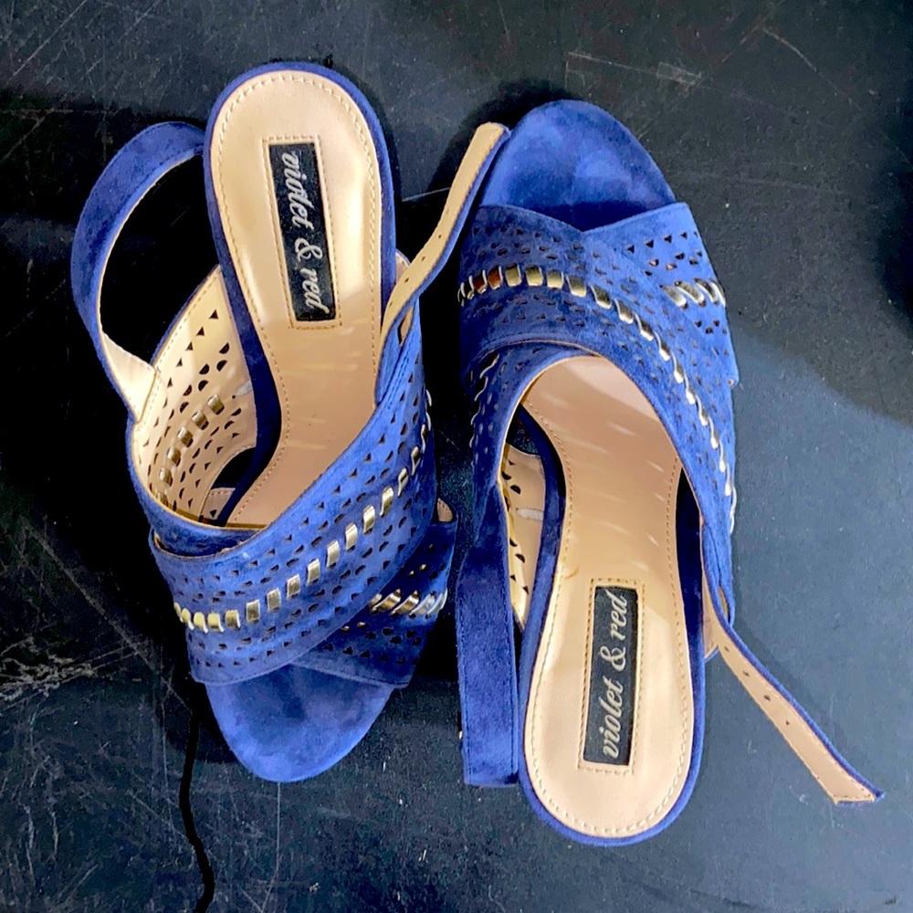 Violet & Red Blue/Gold Pumps